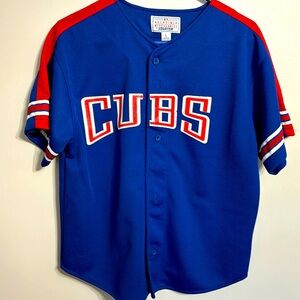 Chicago cubs boys jersey. Excellent condition.